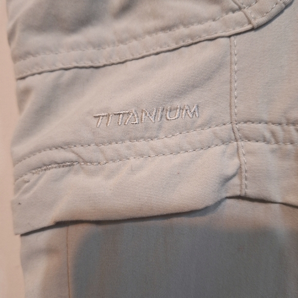 Columbia convertible titanium omni dry beige cargo pants size 10 long - Picture 6 of 10